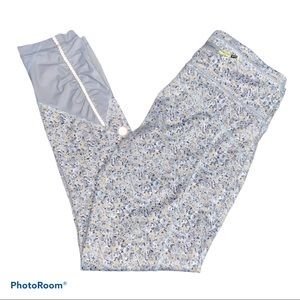 Lululemon PaceQueen Crop Petite Fleur Silver Spoon